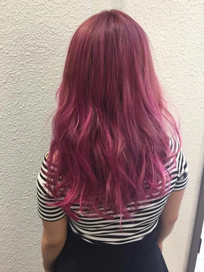 ミディアム セミロング ロング カラー ピンクカラー ピンクパープル パープルカラー ハイトーン×髪質改善 KENTAのヘアスタイル