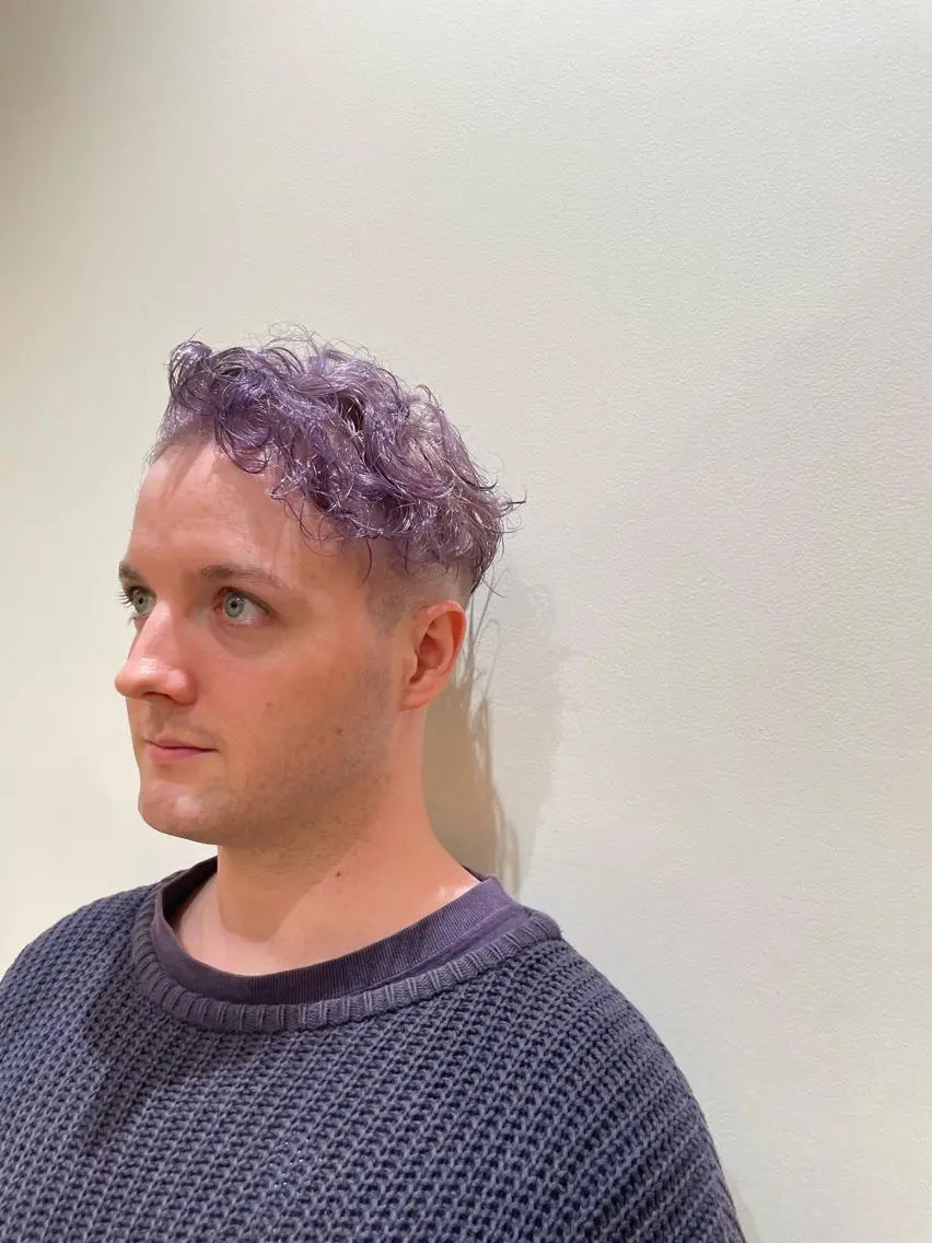 カラー メンズ 流行デザイン特化 東方 舜のヘアスタイル