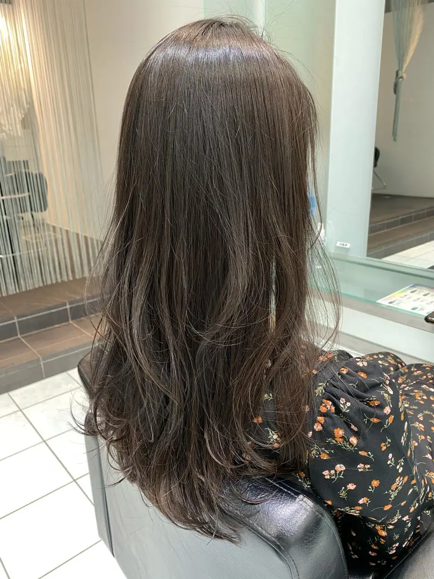 セミロング アッシュ HACHI stylistのヘアスタイル