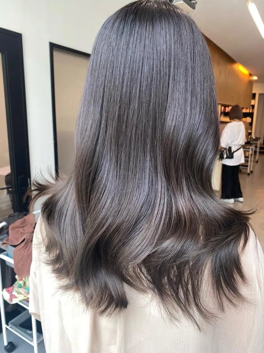 セミロング カラー ブリーチ グレージュ ブリーチなしカラー 韓国ヘア*.+ﾟ 伊藤美奈穂のヘアスタイル