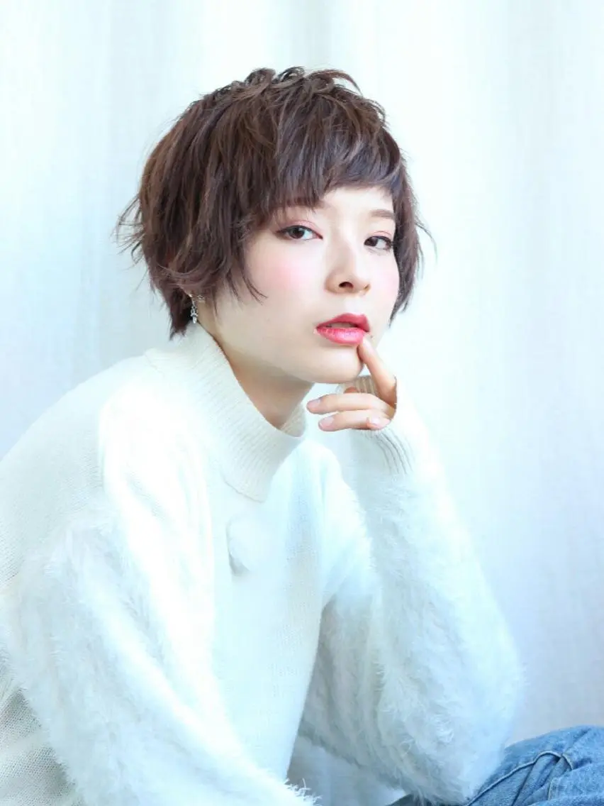 ショート くせ毛 ショートヘア ショートヘア💫 ハイトーン西田拓馬のヘアスタイル