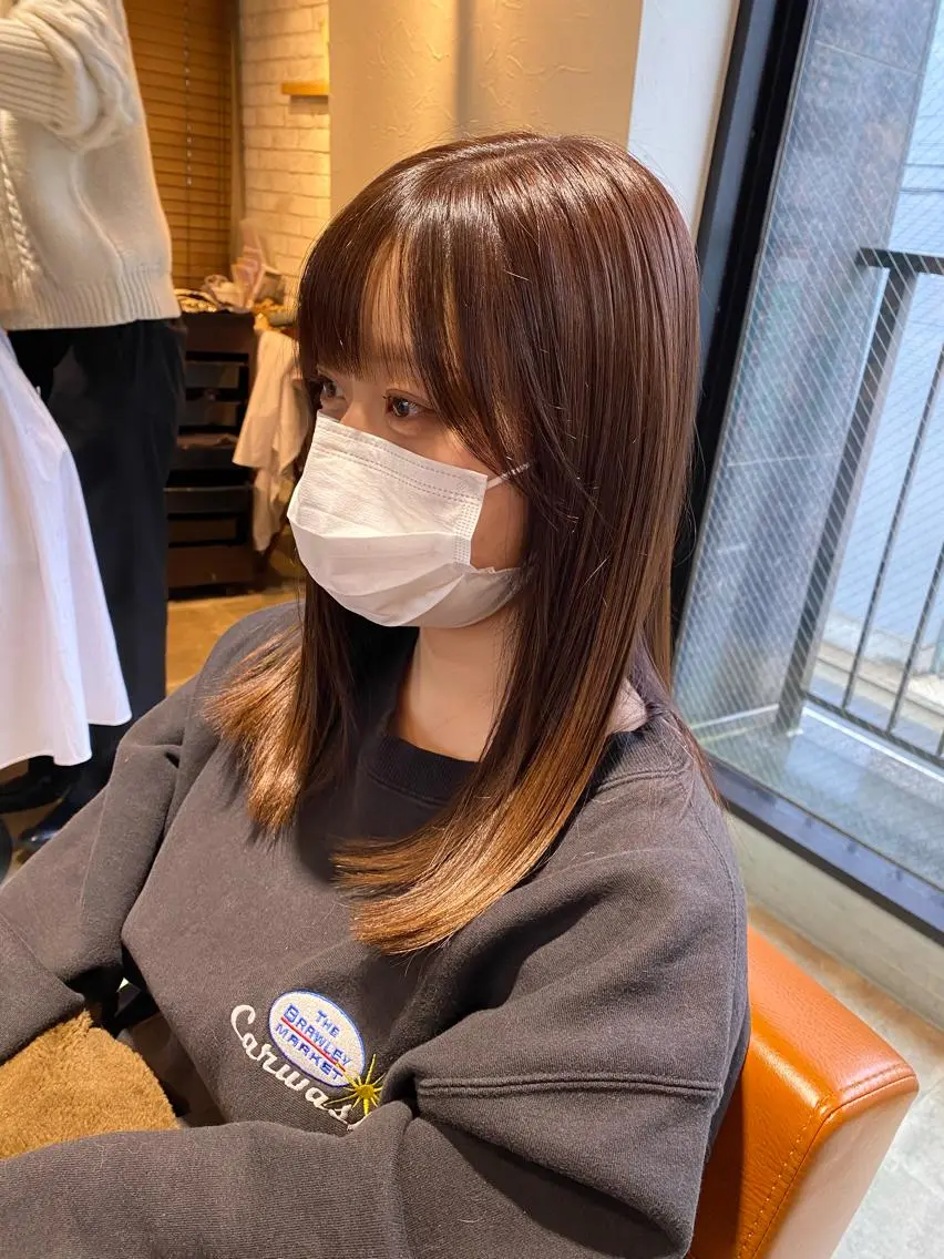カラー 🩵盛れる顔周りヘア EMI🩵のヘアスタイル
