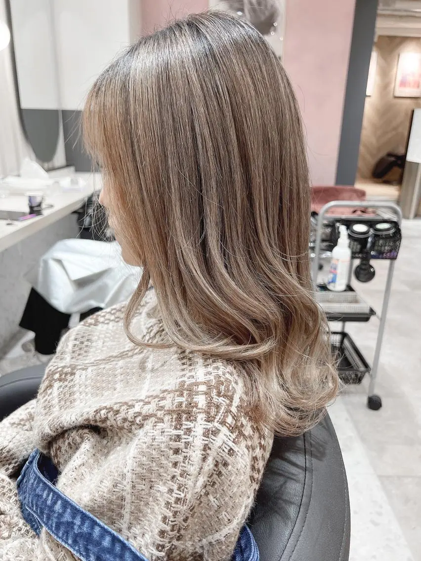 セミロング カラー ヘアカラー 🧡ショートの達人 🧡SHOのヘアスタイル
