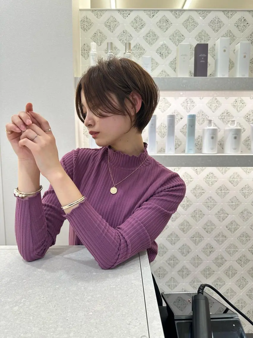 ショート カラー ショートボブ ショートレイヤー ハンサムショート 丸みショート ボブ カット ヘアカラー トリートメント ヘッドスパ 木原良 (キハラ リョウ)のヘアスタイル