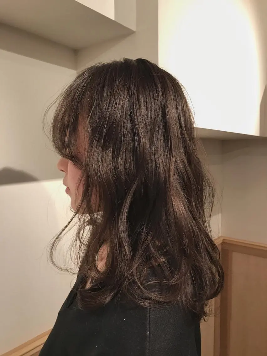 ミディアム くせ毛 ボブ♡柔らかいカラー 實松栞理のヘアスタイル
