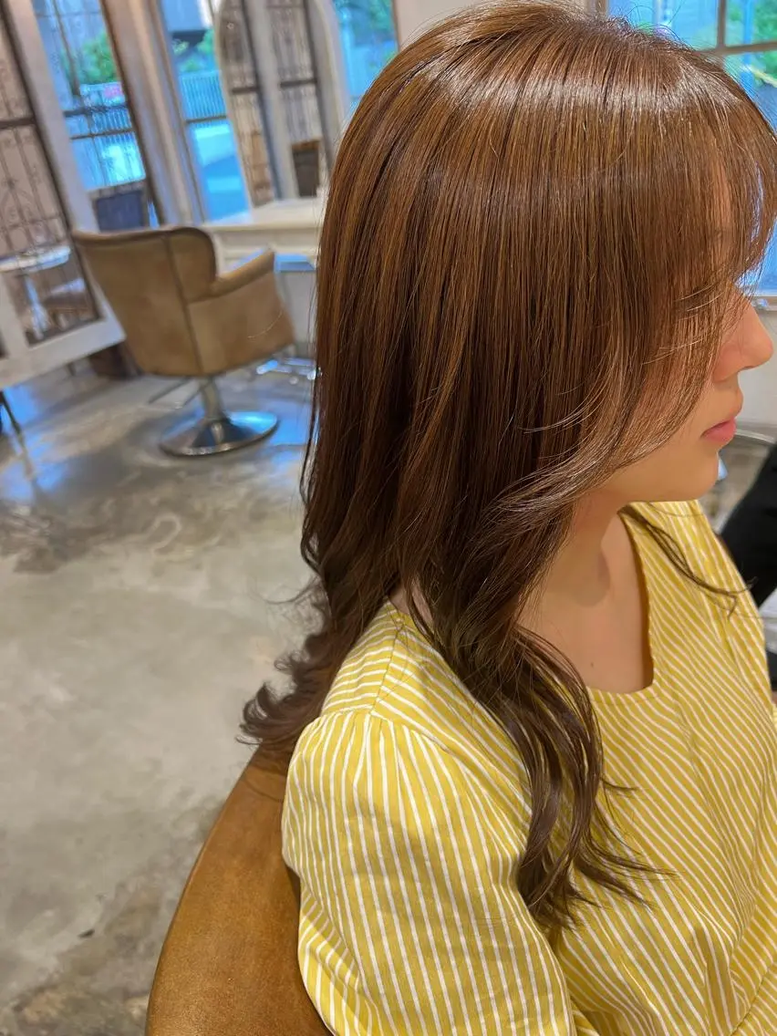 ロング カラー ひがし はるなのヘアスタイル