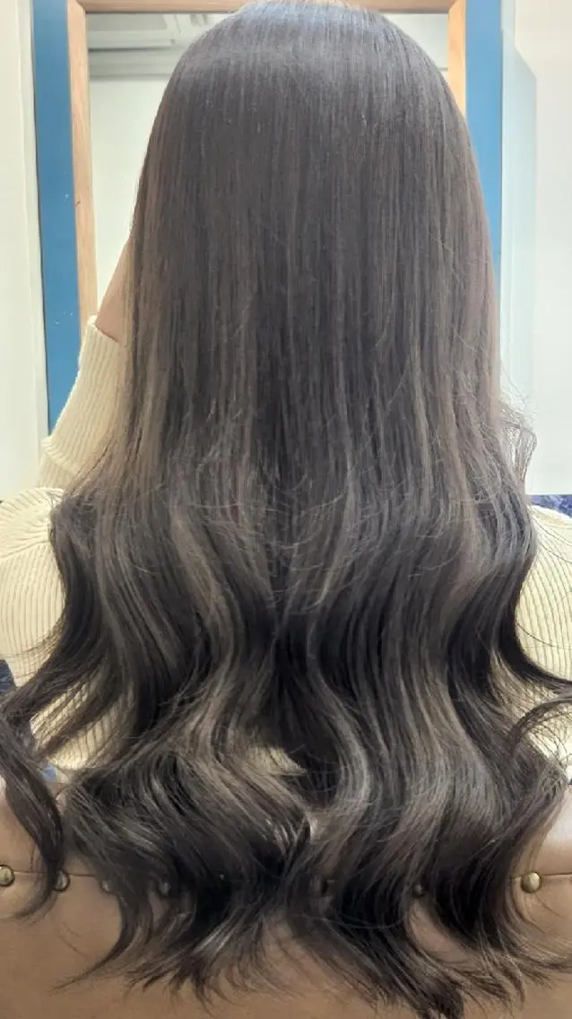 ロング カラー アッシュ ブリーチ 透明感カラー 🌟あかり🌟 #Sign hairのヘアスタイル