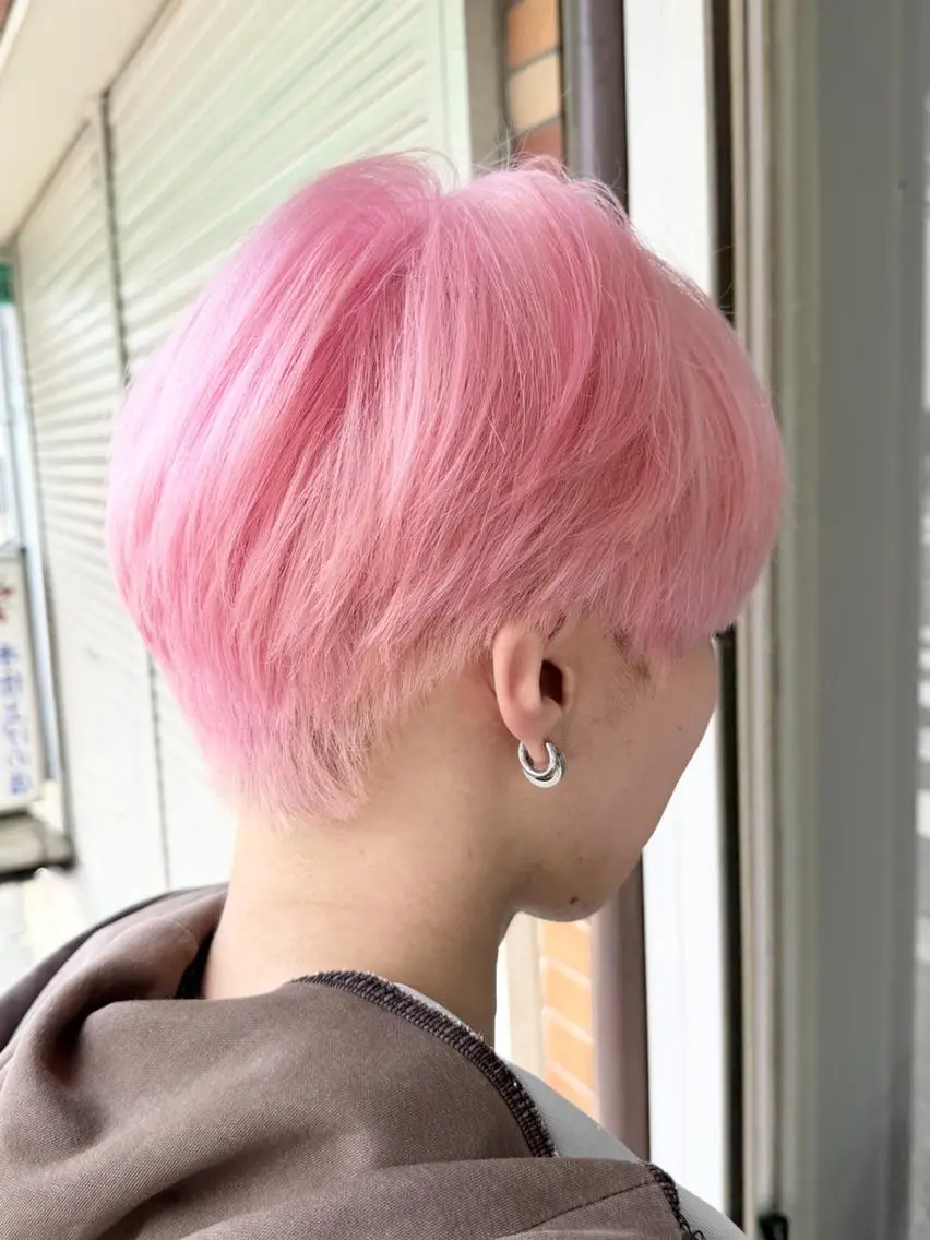 ショート ニューモナ 来来亭堺白鷺店前のヘアスタイル