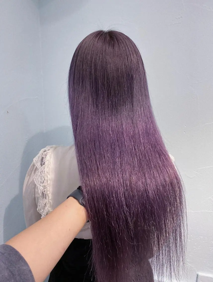 ロング カラー ヘアアレンジ ヘアカラー トリートメント 韓国レイヤーカット/ 儚げカラーチナツのヘアスタイル