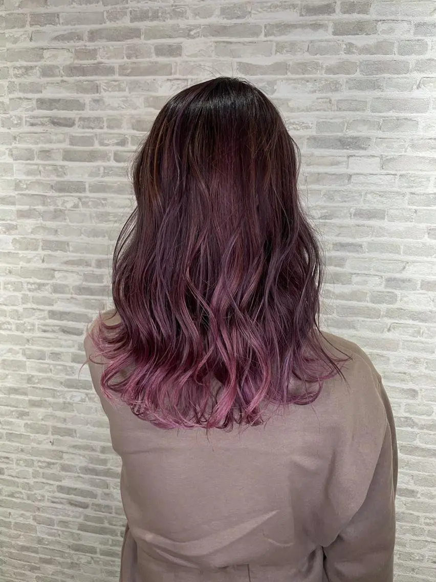 ミディアム カラー 平田 怜のヘアスタイル