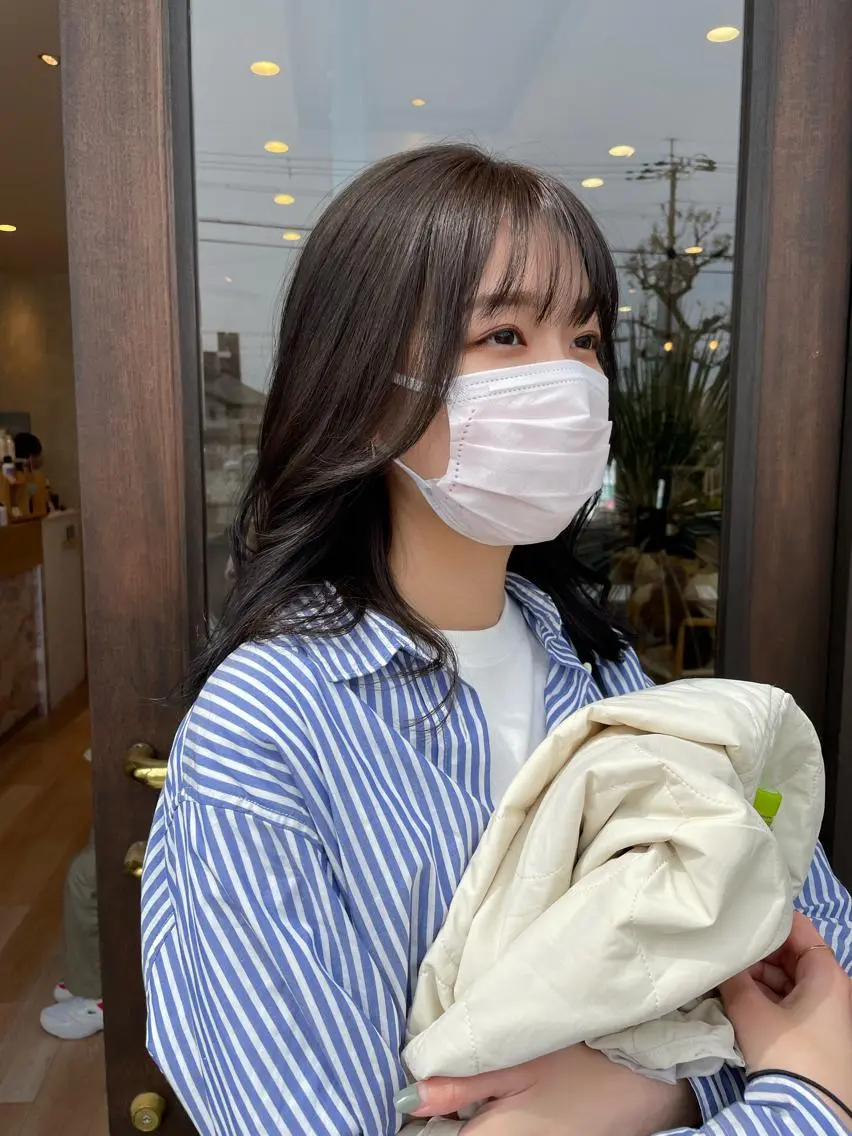カラー ブラウンカラー ダークブラウン 比嘉 千咲のヘアスタイル