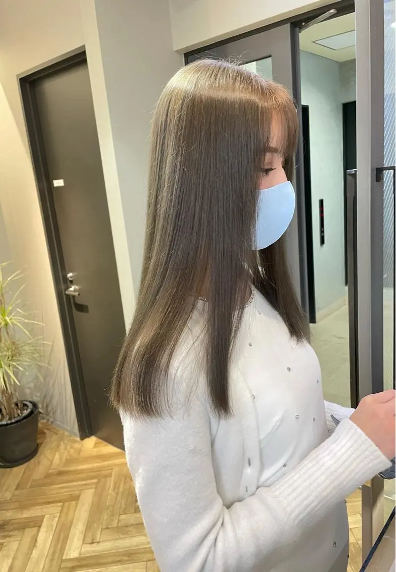 ロング カラー ベージュカラー オリーブベージュ 浦野 剛志のヘアスタイル