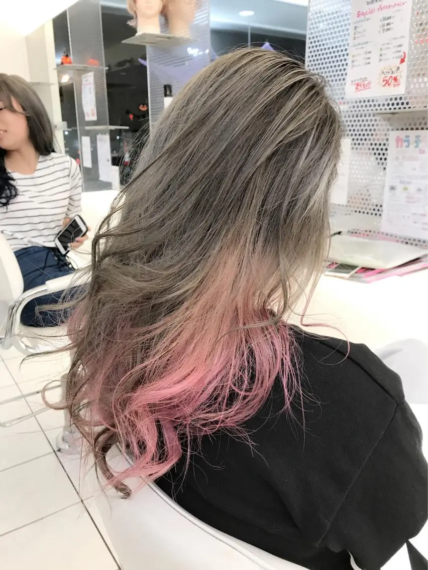 ロング カラー ベージュカラー グラデーションカラー ピンクカラー シルバー シルバーベージュ 相武台ショート特化 💐川崎希💐のヘアスタイル