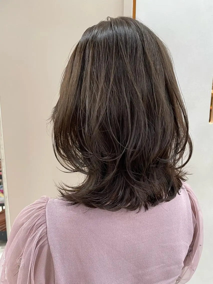 ミディアム ボブ くびれヘア YUKI / レイヤーカット🤍のヘアスタイル