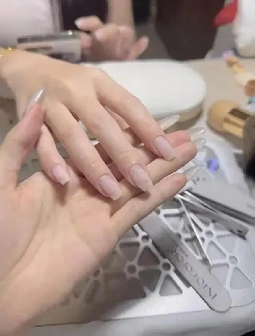 ネイル オフのみ(ネイル) HanaBloom 🩷ビンビンのネイルデザイン