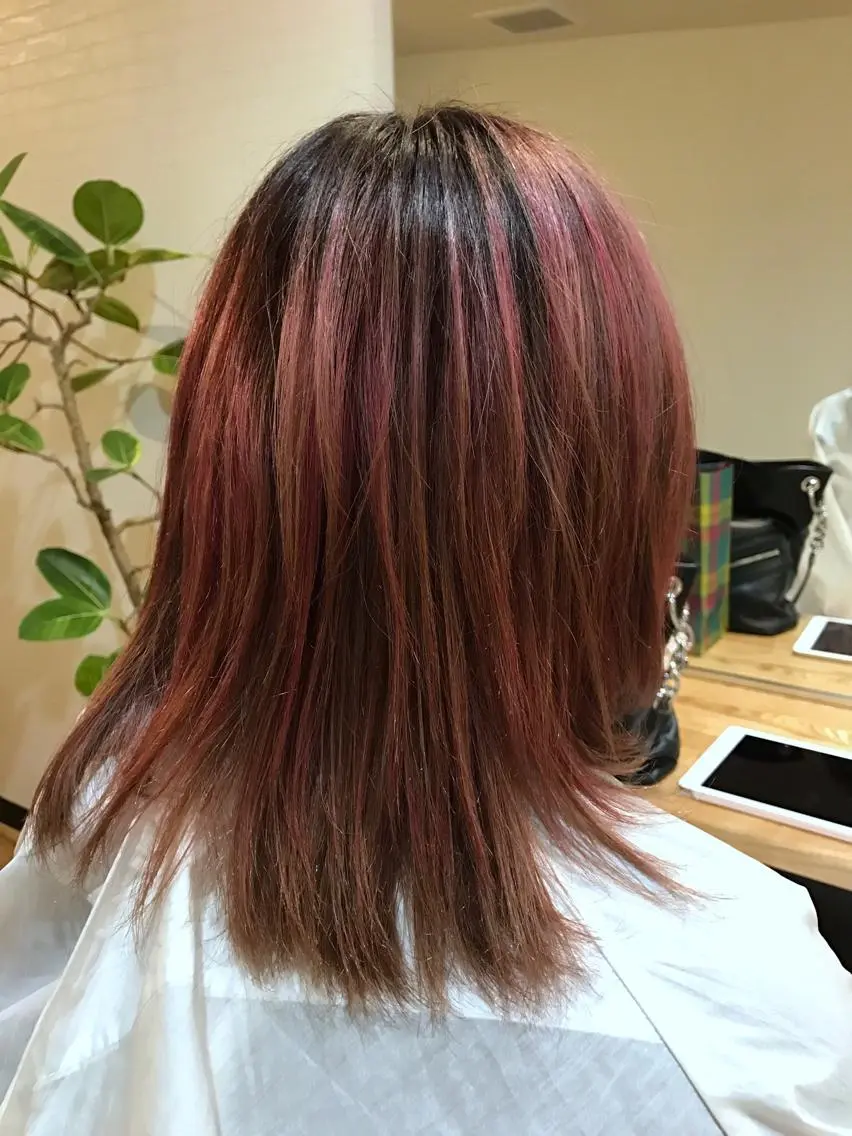 ミディアム カラー 恵口 航造のヘアスタイル