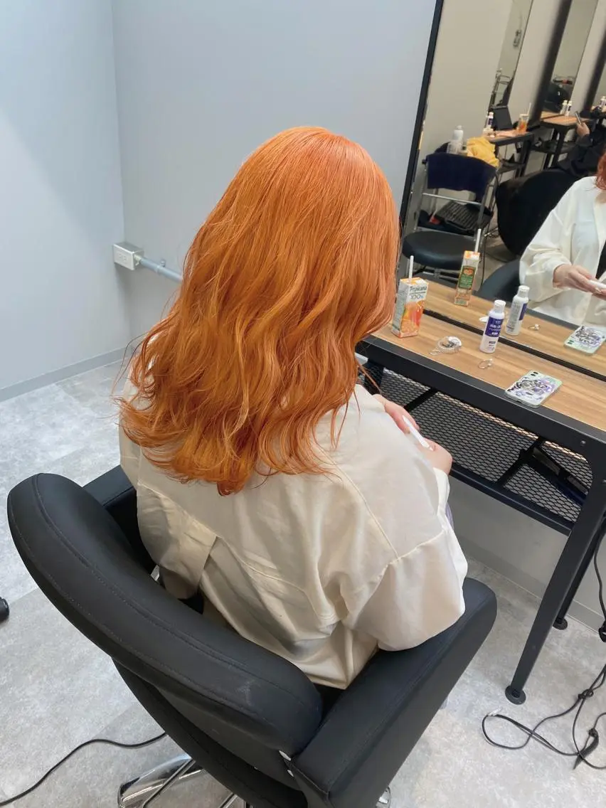 ミディアム カラー オレンジ esu 天満のヘアスタイル