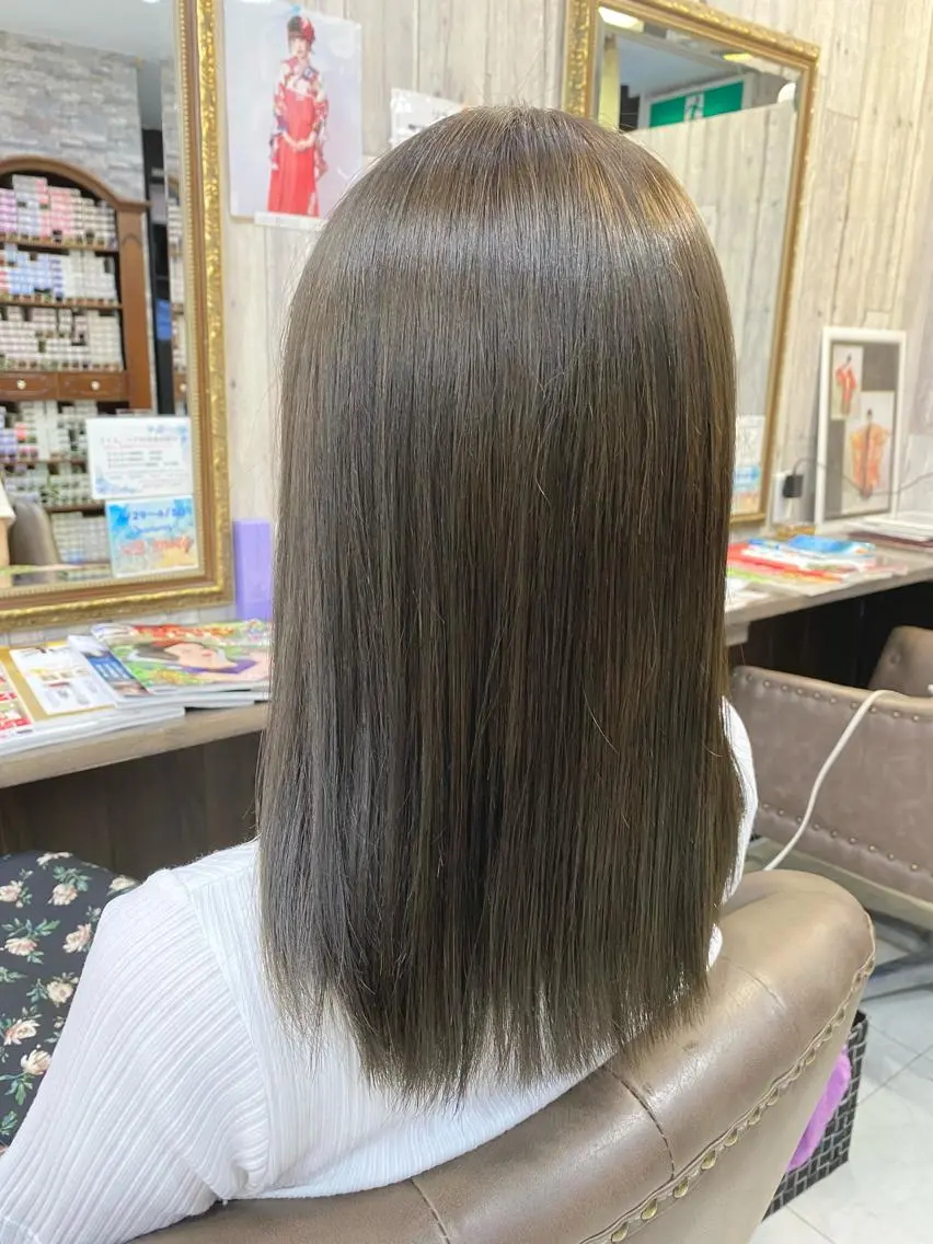 ミディアム カット ヘアカラー Arphy/ /のヘアスタイル