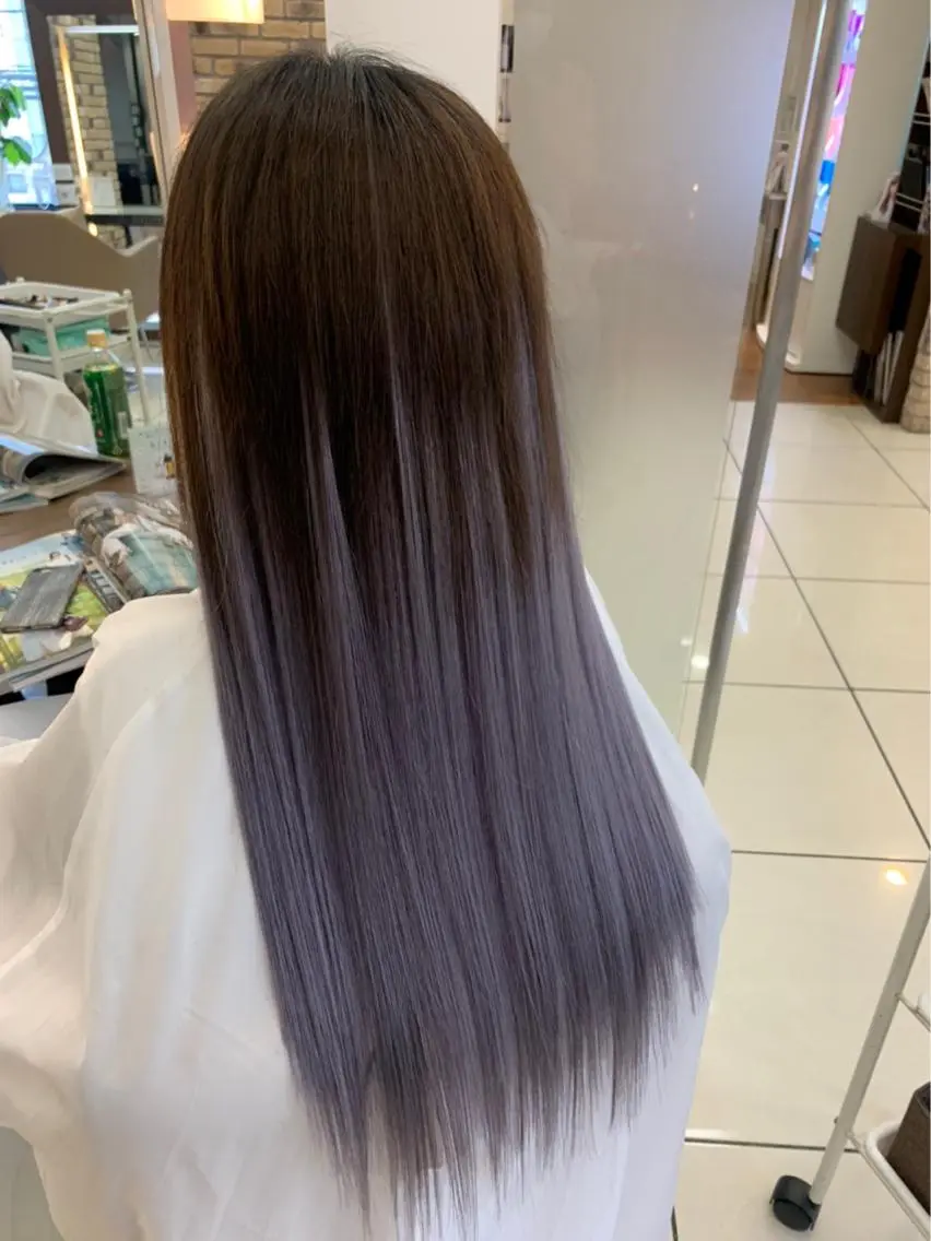 ロング カラー 羽エクステ🪽 🤍まき🤍のヘアスタイル