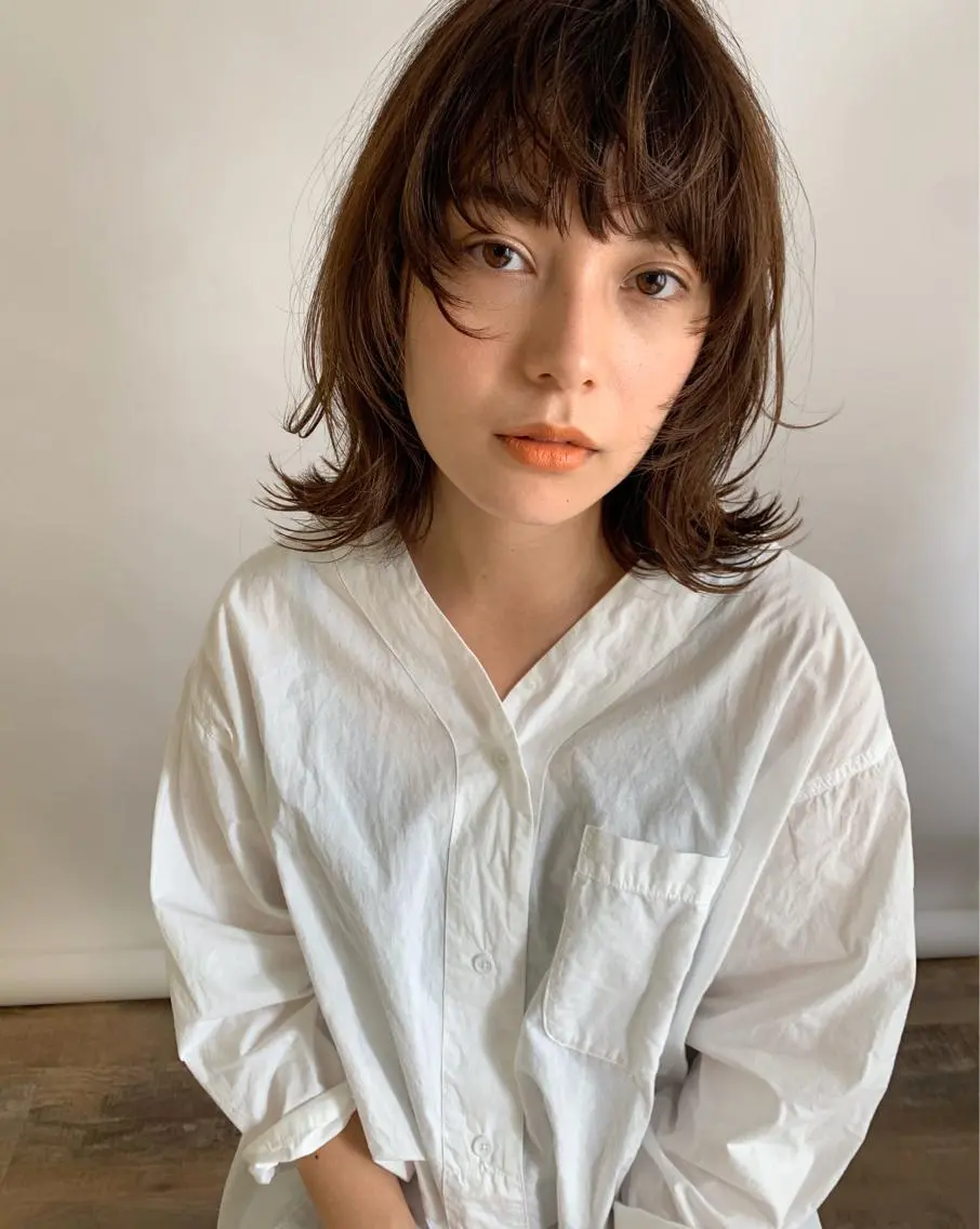 ミディアム カラー 安村 美奈のヘアスタイル