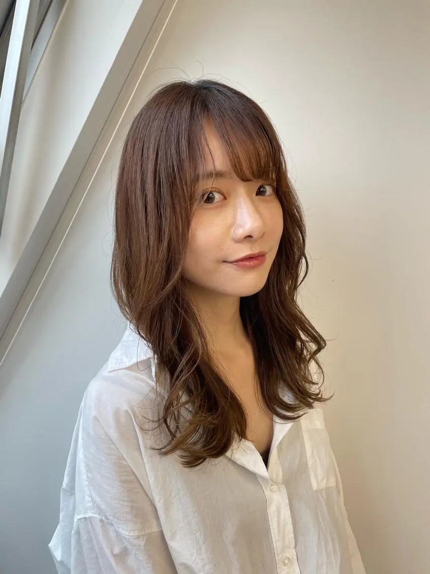 セミロング 顔周りカット ヘアカラー 🌼渋谷韓国レイヤー 桑尾幸奈🌼のヘアスタイル