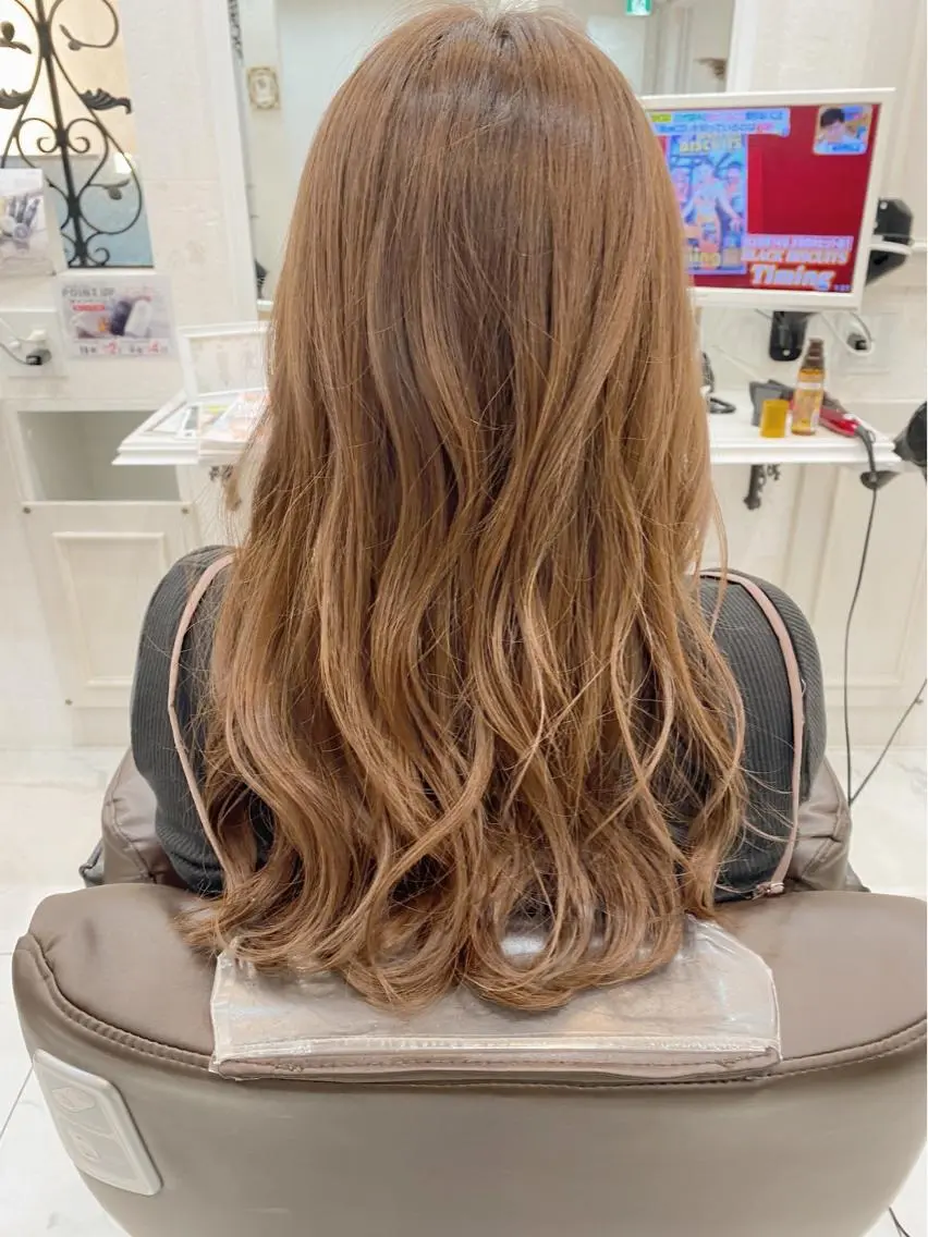 セミロング カラー ベージュカラー グラデーションカラー ヘアカラー トリートメント shanti 渡辺新也✂️のヘアスタイル