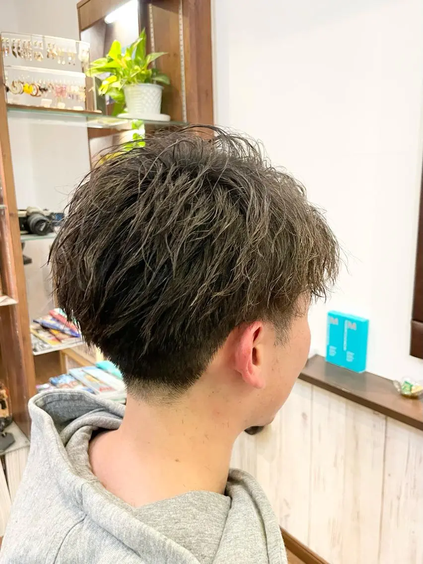パーマ メンズ メンズパーマ メンズツイストパーマ ツイストパーマ カット パーマ ✨髪質改善✨ HIROTOのヘアスタイル