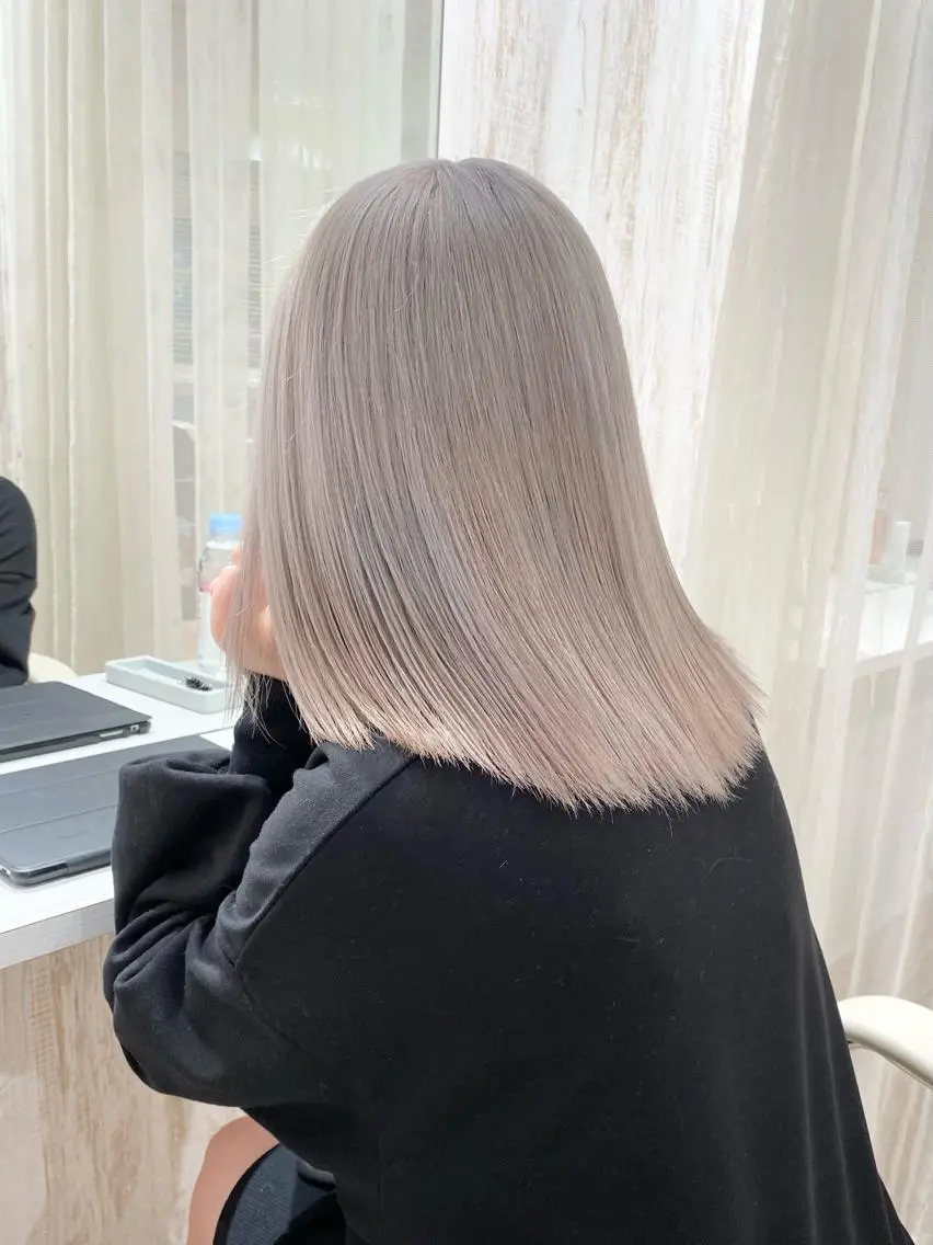 ミディアム カラー シールエクステ ブリーチ ケアブリーチ ダブルカラー ハイライトカラー 🌙HIZUKI🌙 ハイトーン 艶髪のヘアスタイル