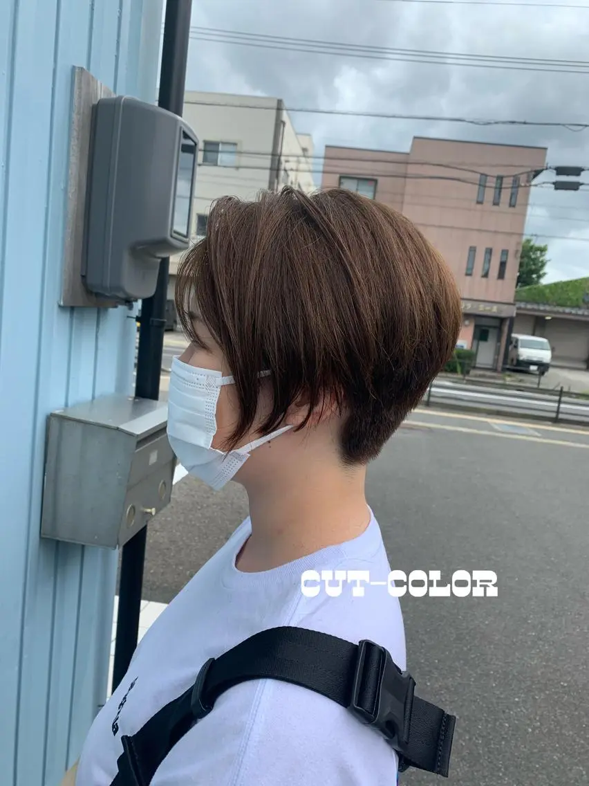 ショート カット ヘアカラー トリートメント 嶋崎 啓人のヘアスタイル