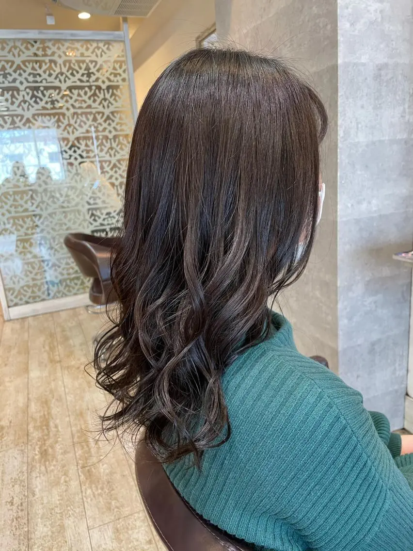 セミロング カラー 小顔/似合わせカット 杉山莉菜のヘアスタイル