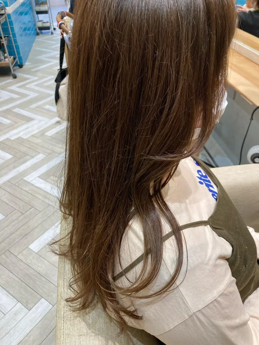 セミロング カラー 顔まわりレイヤー 韓国風ヘア レイヤーカット レイヤー/ミディアム /ボブ/新宿のヘアスタイル