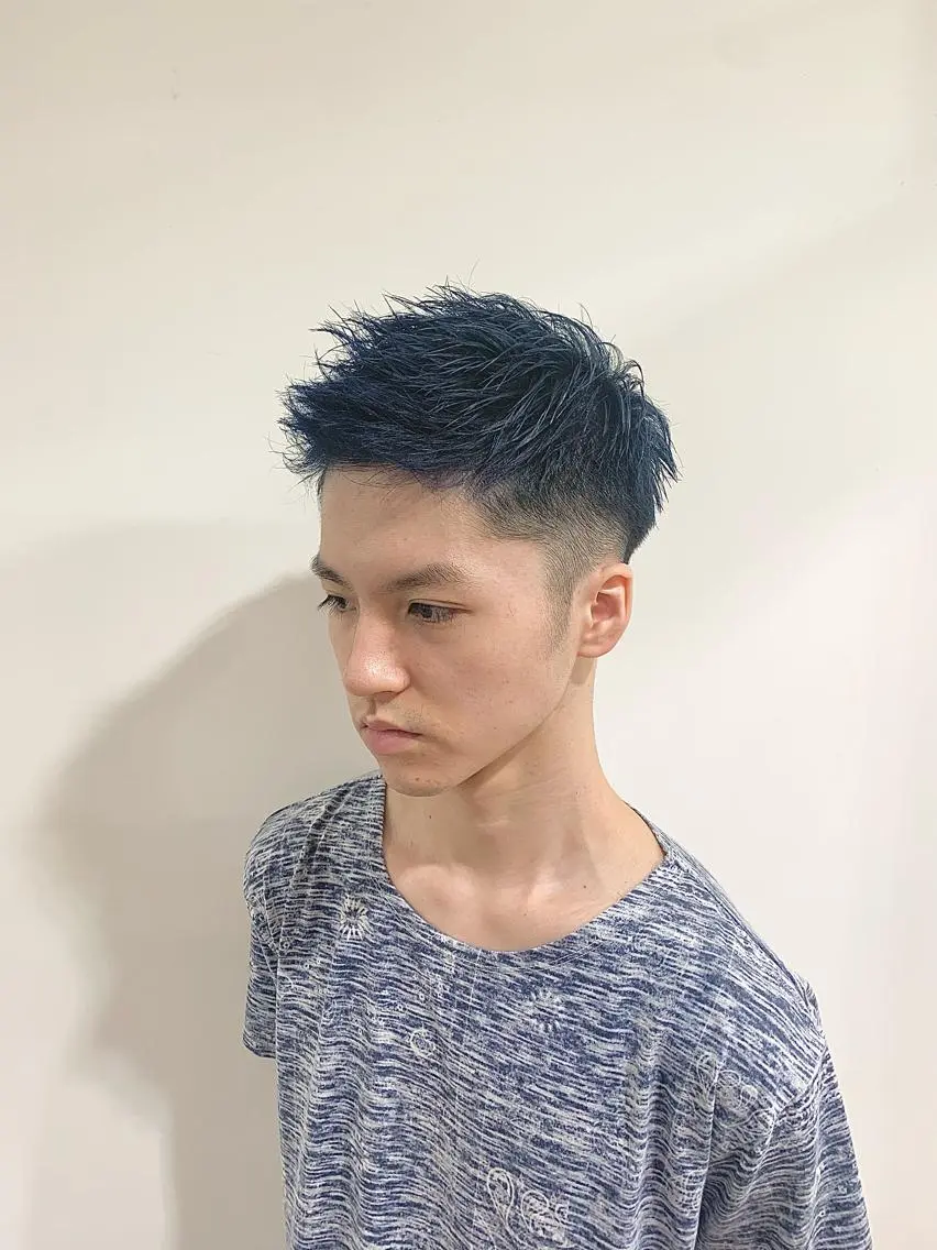 ショート カラー メンズ スパイキーショート ネイビーカラー ショートヘア 竹内 康浩のヘアスタイル