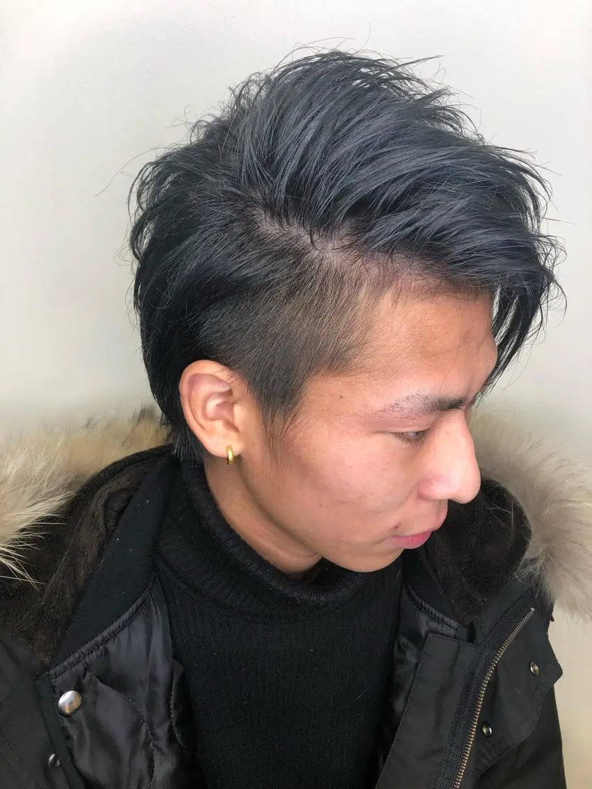 ミディアム カラー メンズ メンズハイライト ブルーカラー ブルージュ デザインカラー ダブルカラー メンズヘア特化 崎田 成人のヘアスタイル