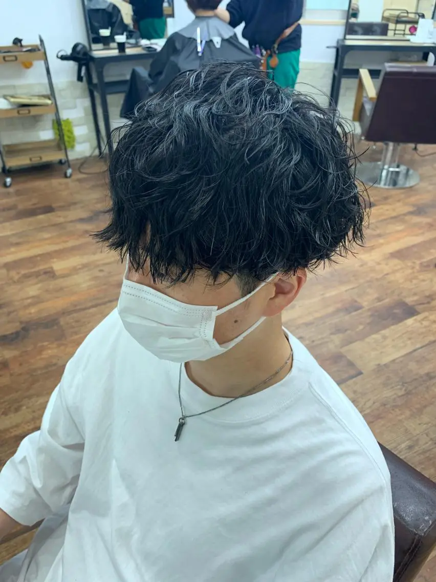 ショート パーマ メンズ クセを最大限に活かす メンズパーマ奈良大祐のヘアスタイル