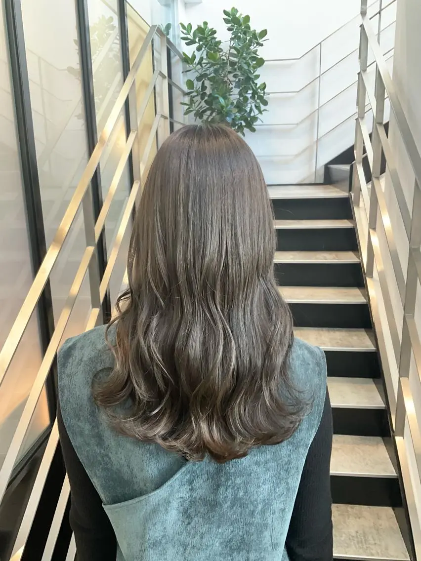 ロング カラー ブリーチ ブリーチなしカラー ヘアカラー トリートメント ヘッドスパ ヘアセット yoshi ☆のヘアスタイル