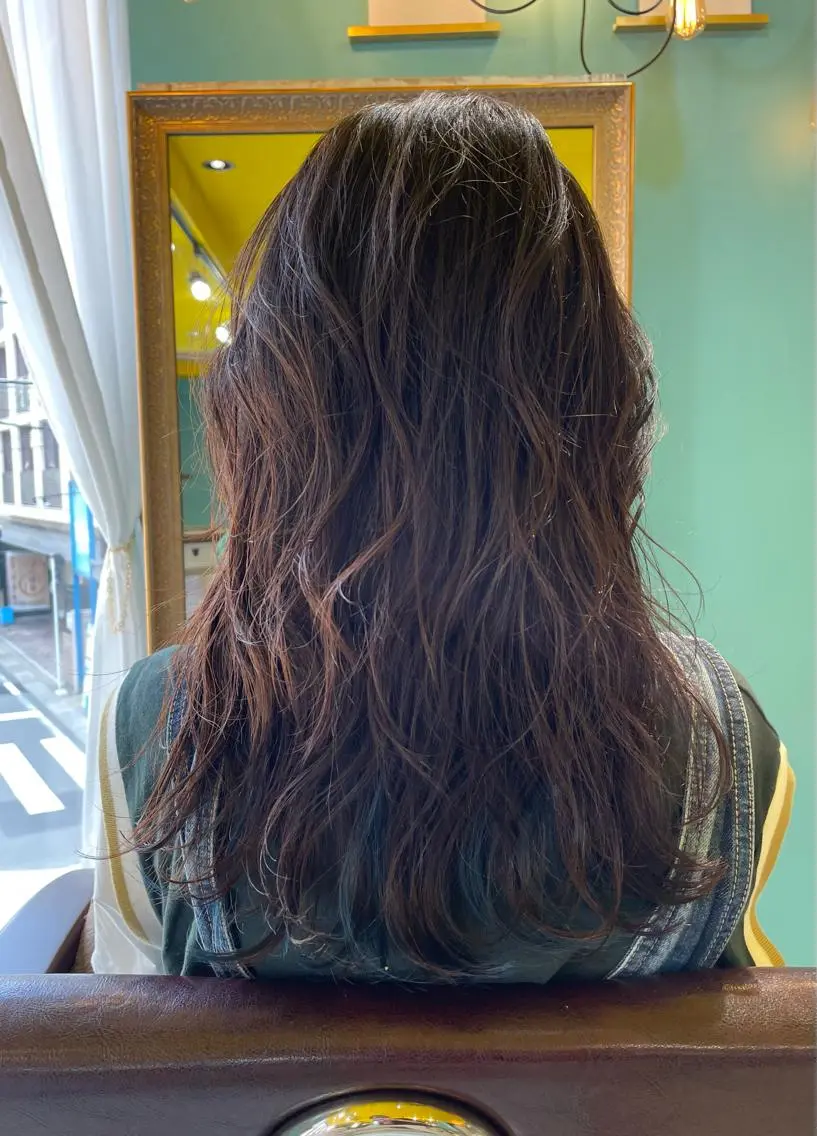 ロング ヘアカラー 末石 智のヘアスタイル