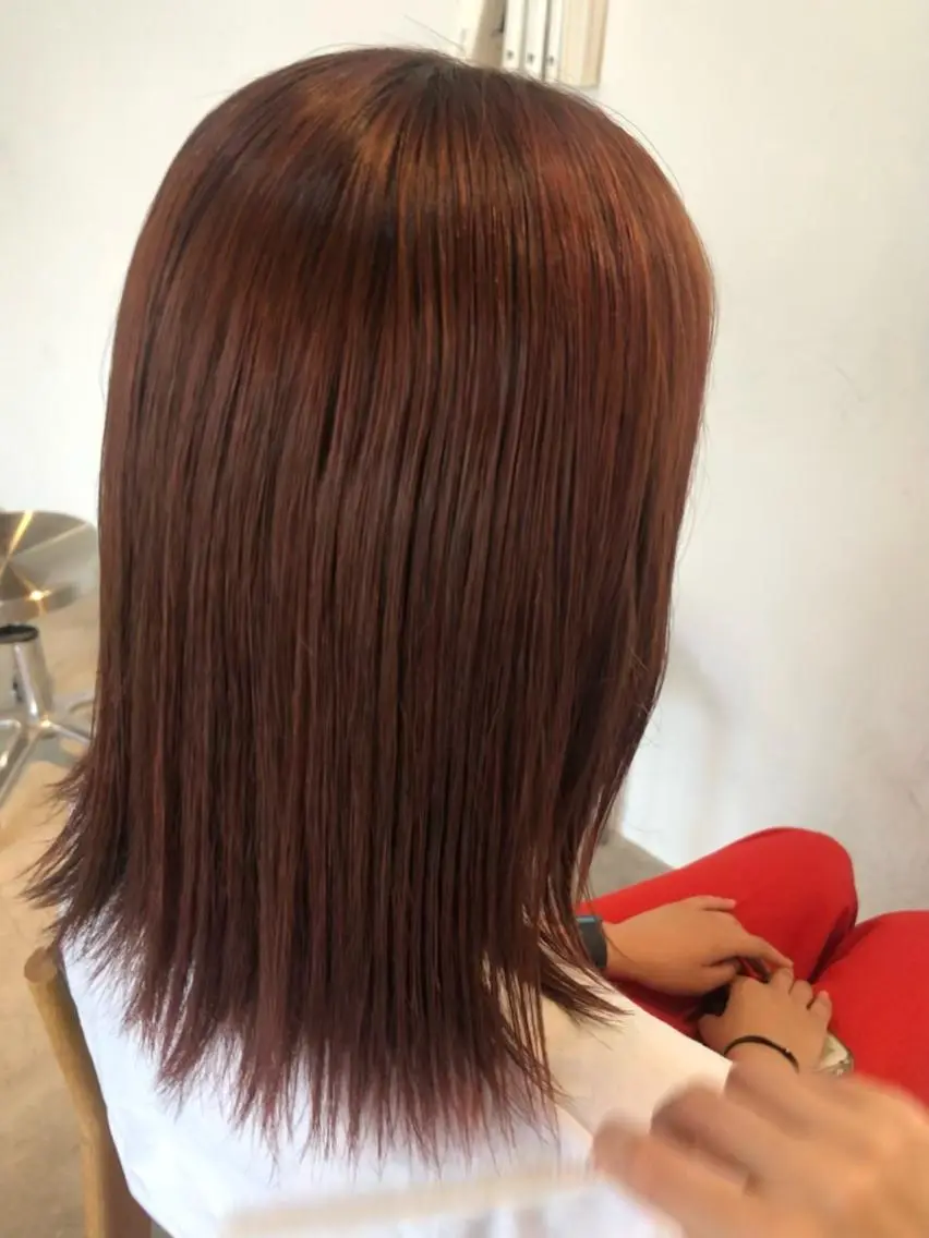 カラー ブラウンカラー ピンクカラー 竹内 絢香のヘアスタイル