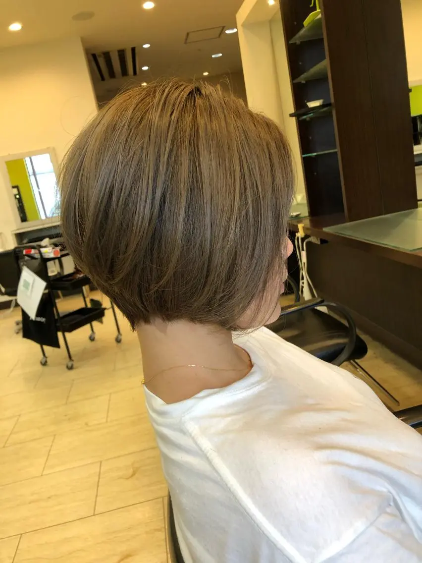 ショート くびれヘア ショートヘア ヘアカラー yasu ヤスのヘアスタイル