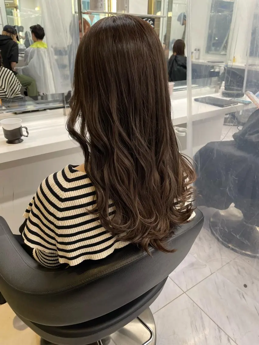 ミディアム カラー パーマ ヘアアレンジ メンズ キッズ ネイル マツエク・マツパ アイブロウ ヘアカラー 🦋縮毛/韓国レイヤ ー/透明感カラー🦋のヘアスタイル