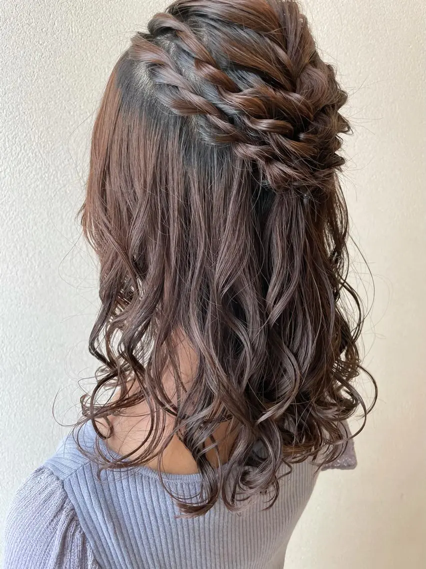 セミロング ヘアアレンジ ヘアセット 沢田 瞳のヘアスタイル