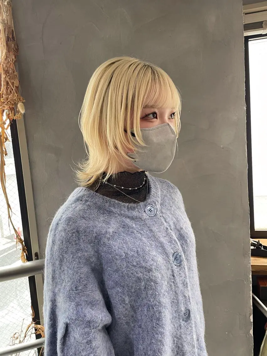 ミディアム 外ハネヘア ウルフカット ウルフ レイヤー パーマ🪐MANAのヘアスタイル
