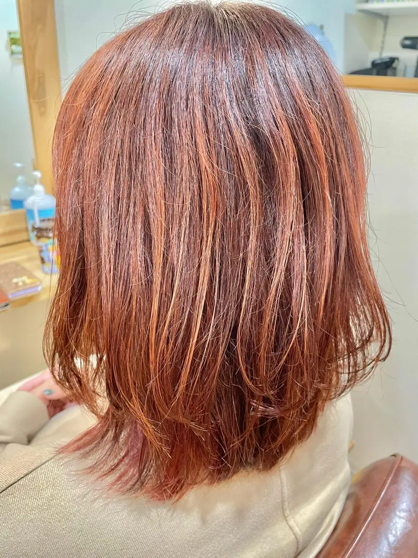 ミディアム カラー レッドカラー ヘアカラー 桑原  美夜里のヘアスタイル