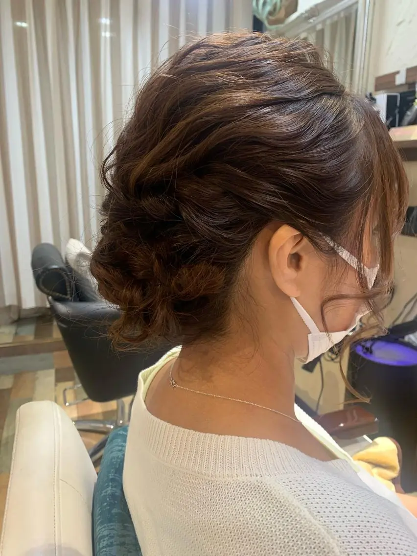 セミロング ヘアアレンジ ヘアセット 林 友美のヘアスタイル