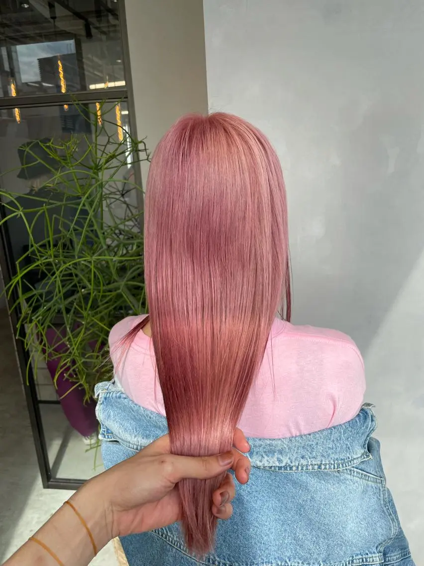 ロング カラー ピンクカラー ホワイトピンク ヘアカラー トリートメント 🔷ダブルカラーハイ トーン🔷櫻井走のヘアスタイル