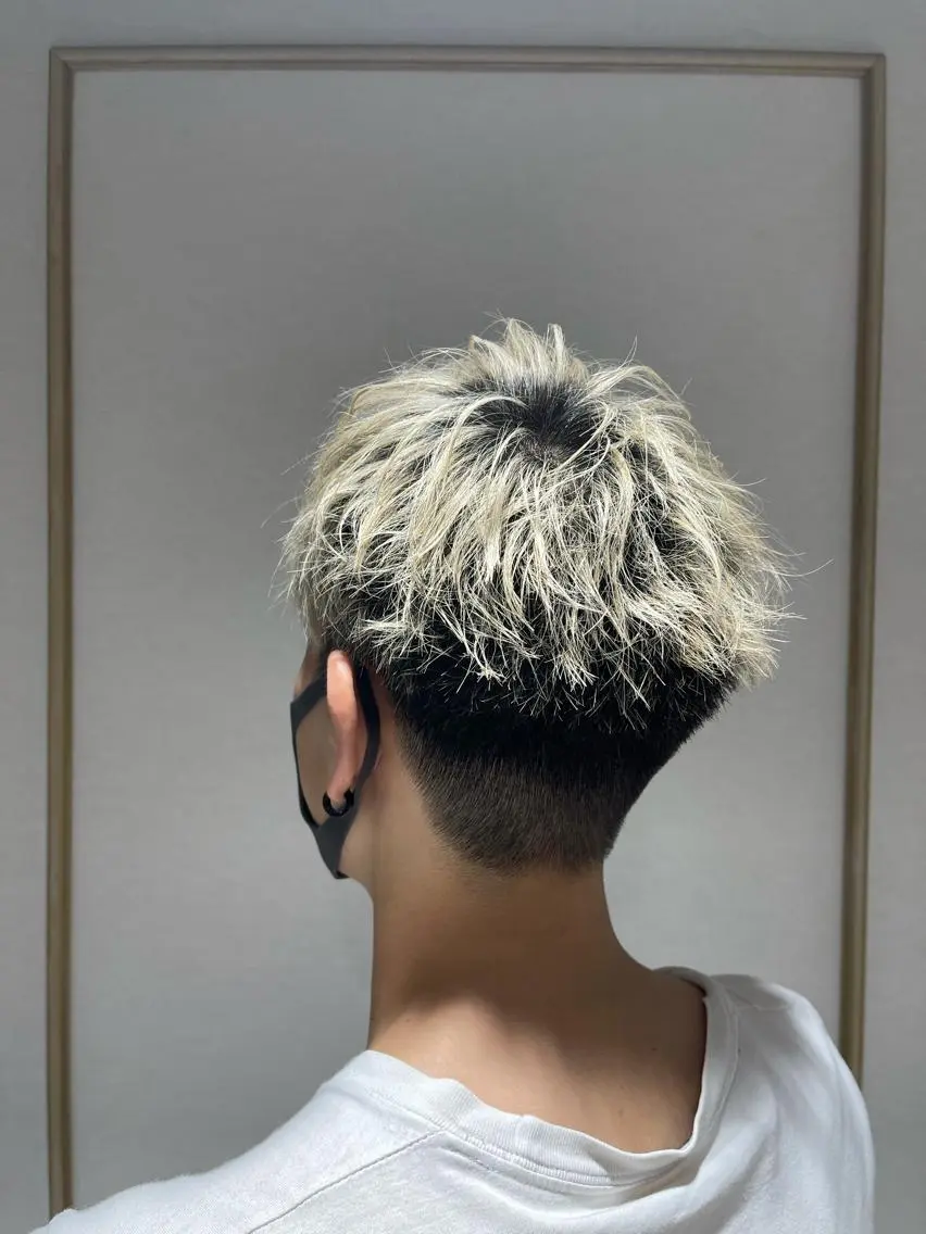 ショート カット FORCE 荻原卓冶のヘアスタイル