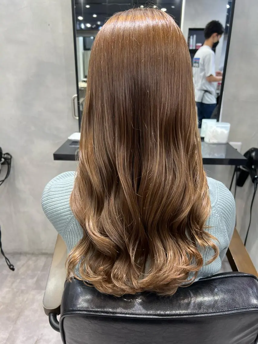 ロング カラー ヘアアレンジ 個室で似合わせ好印象 🧡外山弥千代のヘアスタイル