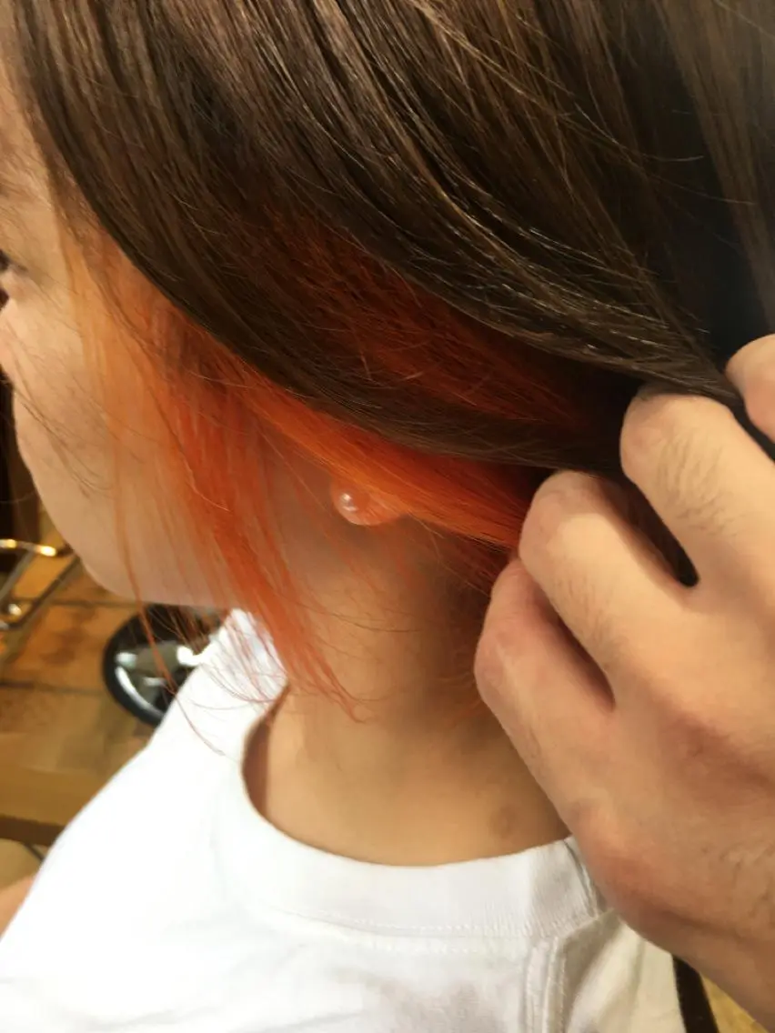 ショート カラー ブリーチ オレンジ 鈴木 マサアキのヘアスタイル