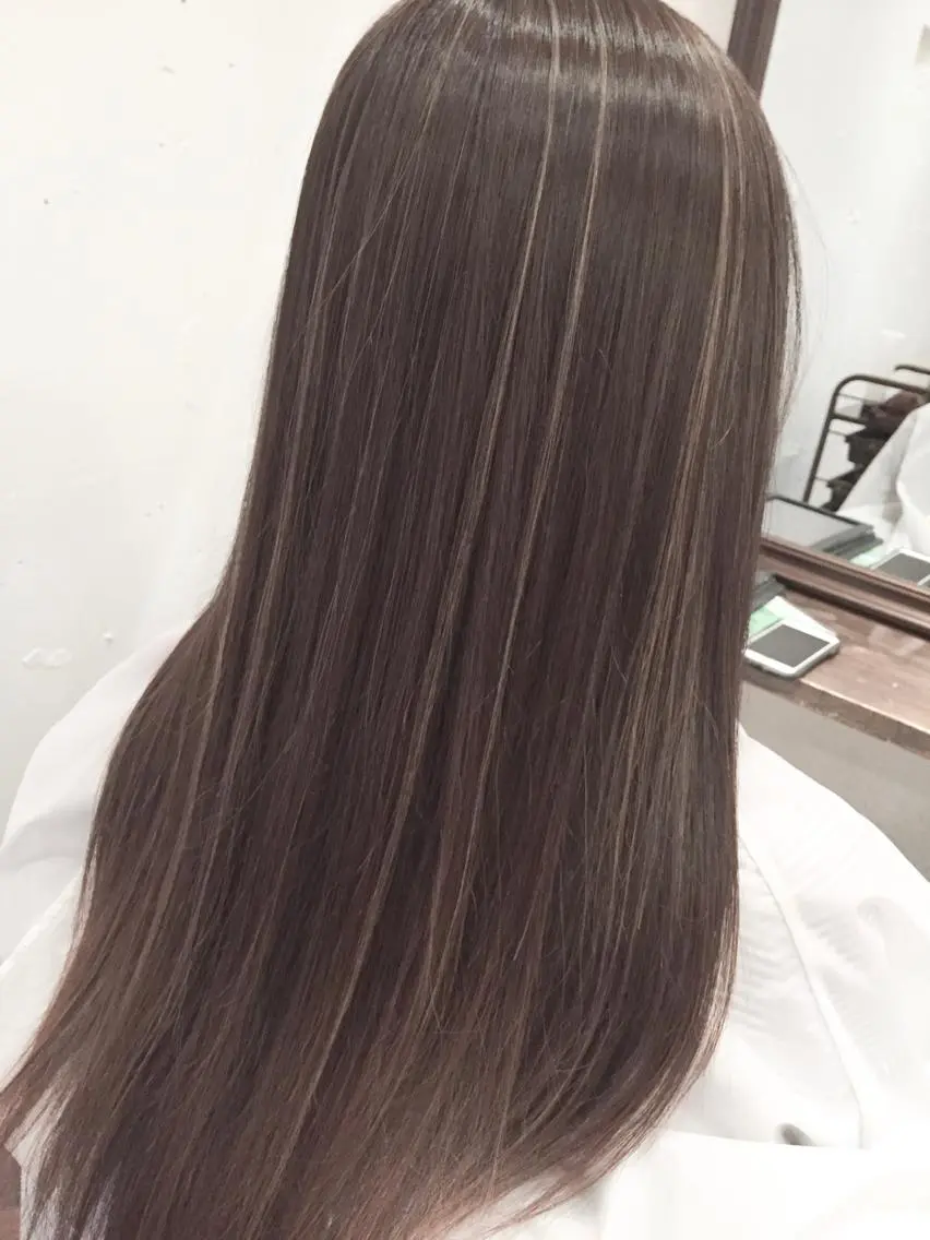 ロング カラー ハイライトカラー ハイライト ヘアカラー いしだ みさきのヘアスタイル