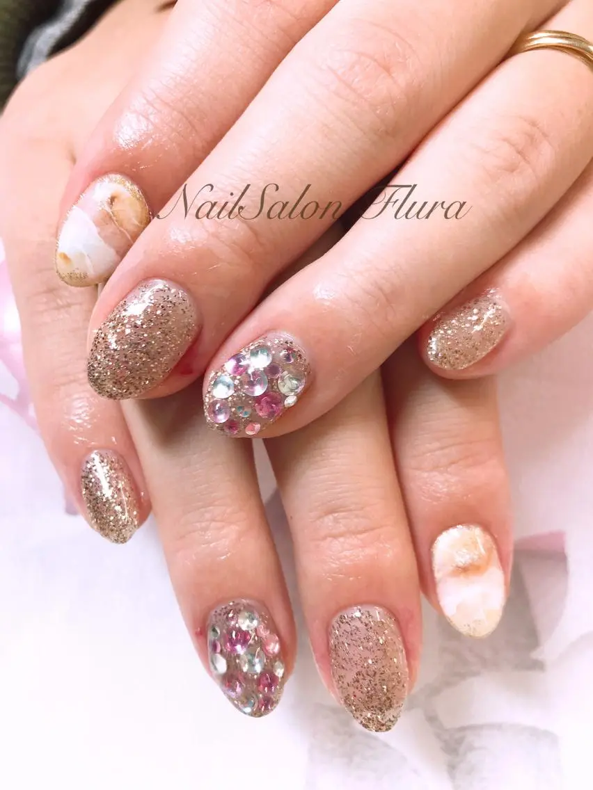 ネイル NailSalon Fluraのネイルデザイン