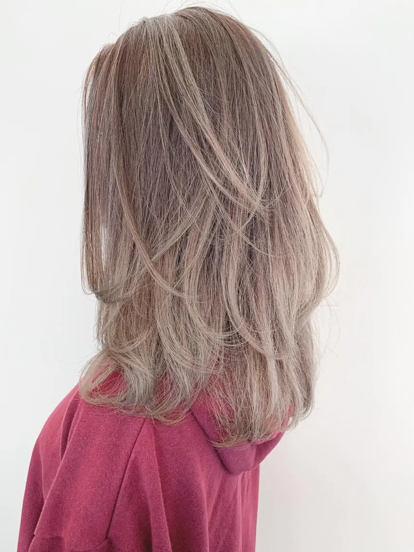 ミディアム カラー バレイヤージュ レイヤーカット 髪質改善サロン ARCHE野瀬冬馬のヘアスタイル